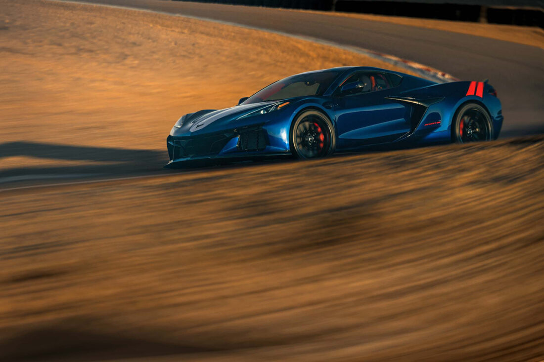 2027-chevrolet-corvette-grand-sport_11