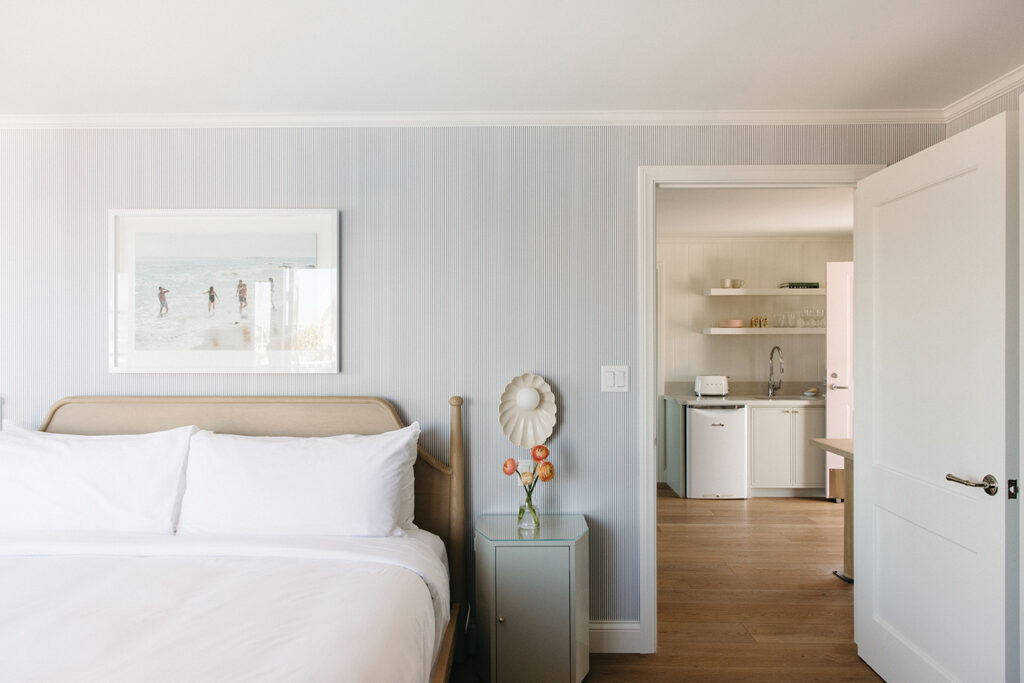 Bay Shores Hotel