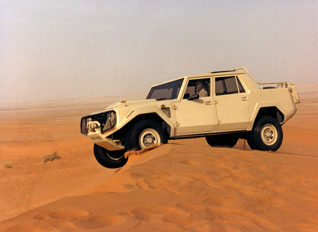 Lamborghini-LM002_7
