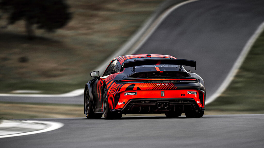 porsche-911-gt4-r_8