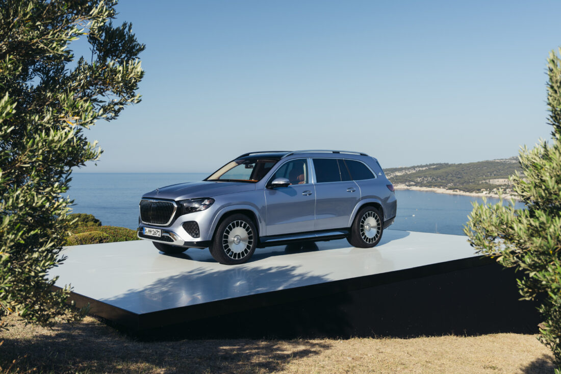 the-new-mercedes-maybach-gls-680_21