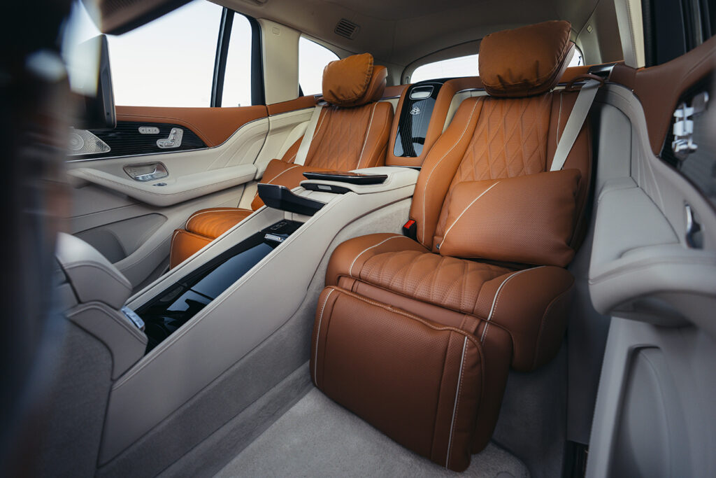 the-new-mercedes-maybach-gls-680_31