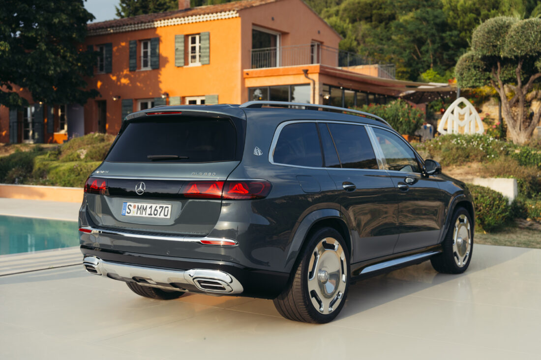 the-new-mercedes-maybach-gls-680_5