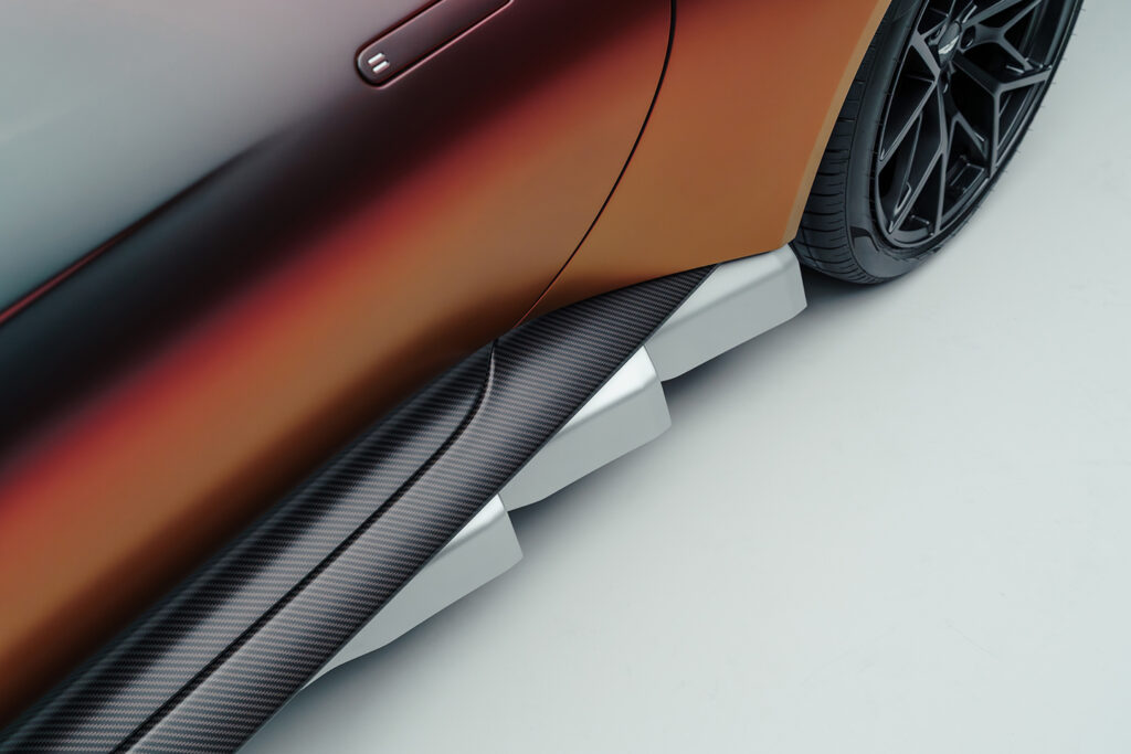 Aston-Martin-Valen_18