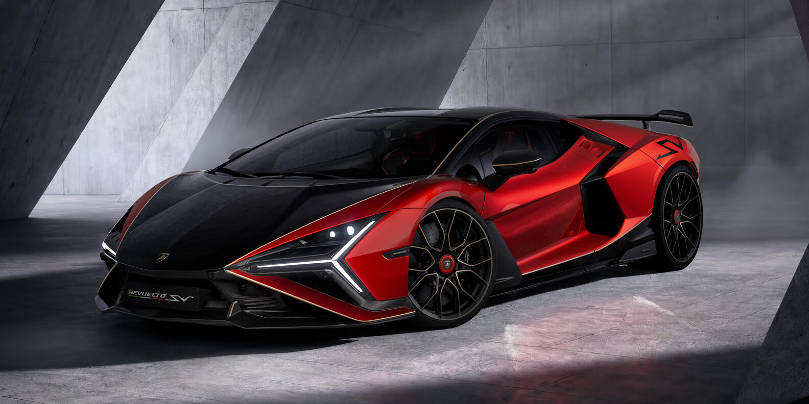 lamborgini-revuelto-sv_3